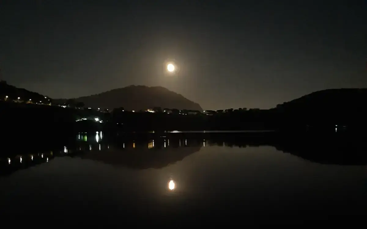 Guarda che Luna!