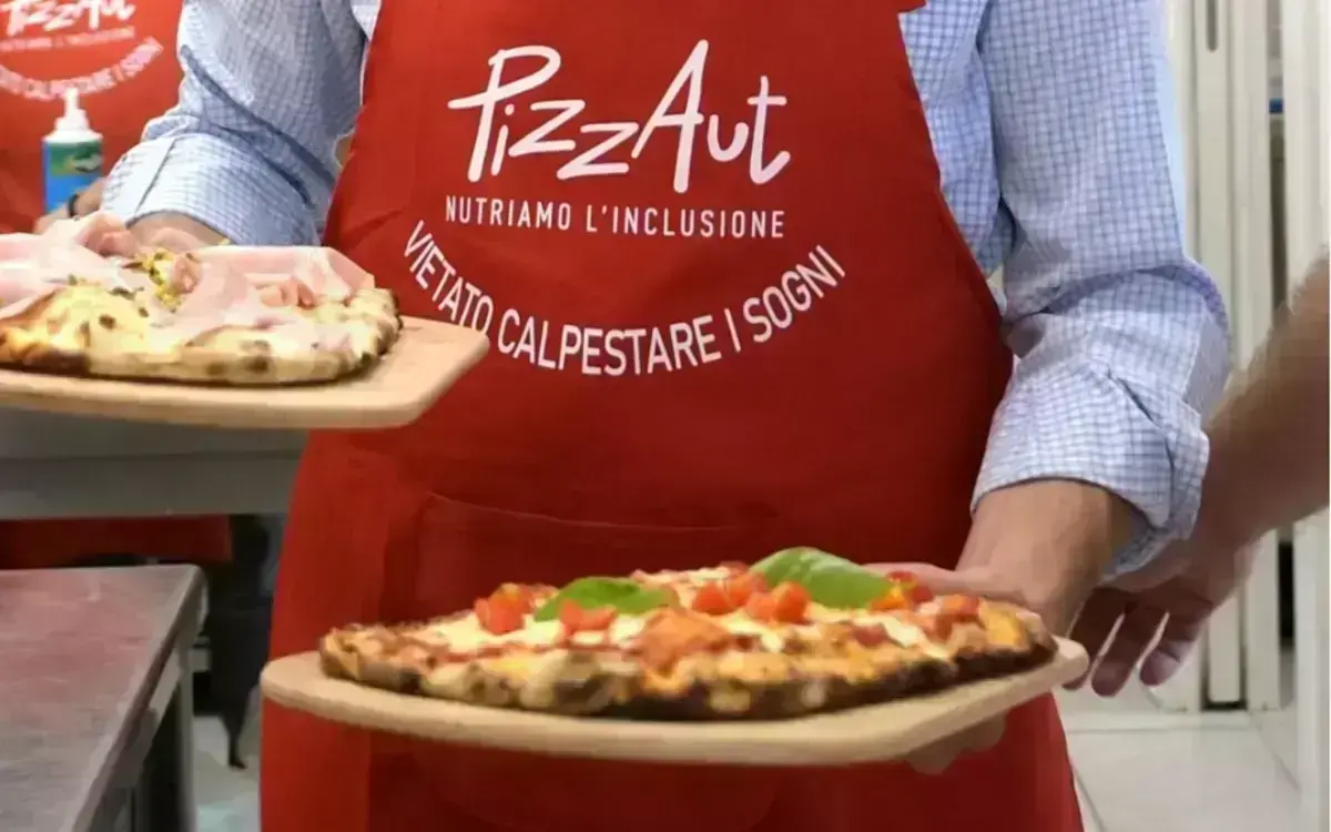PizzAut with Friends