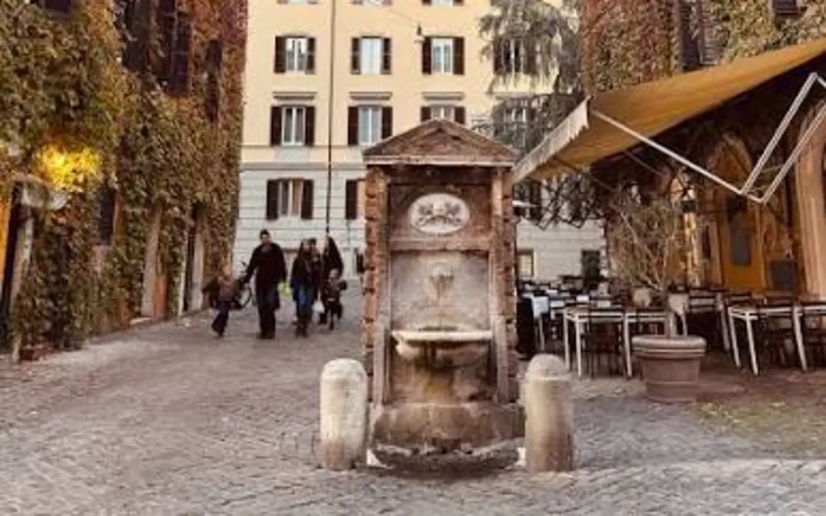Le meraviglie di Borgo Pio con una superguida tutta per noi