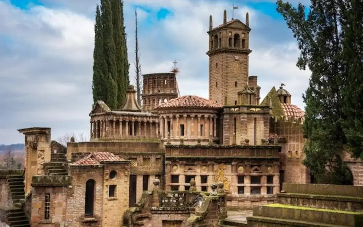 Viaggio Surrealista alla Scarzuola + pranzo Umbro