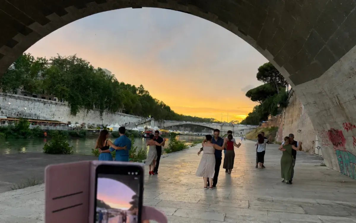 Tango e Foto girovagando tra Isola Tiberina e scorci Romani