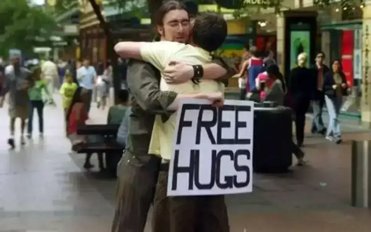 Free Hugs in Duomo - Vol XIII