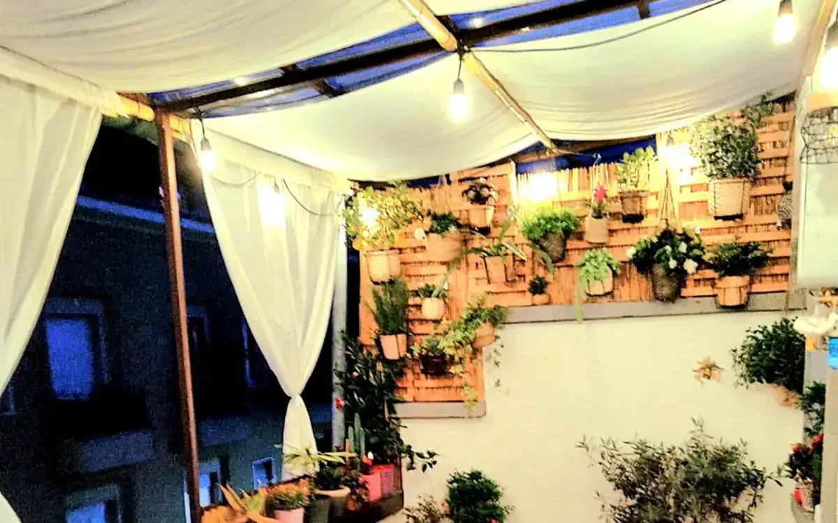 Aperitivo in terrazza nel cuore di Nolo