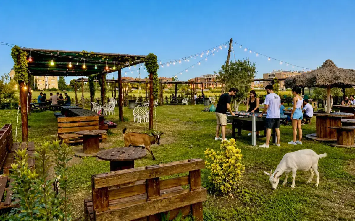 Aperi-Garden: apericena, natura, animali e biliardini