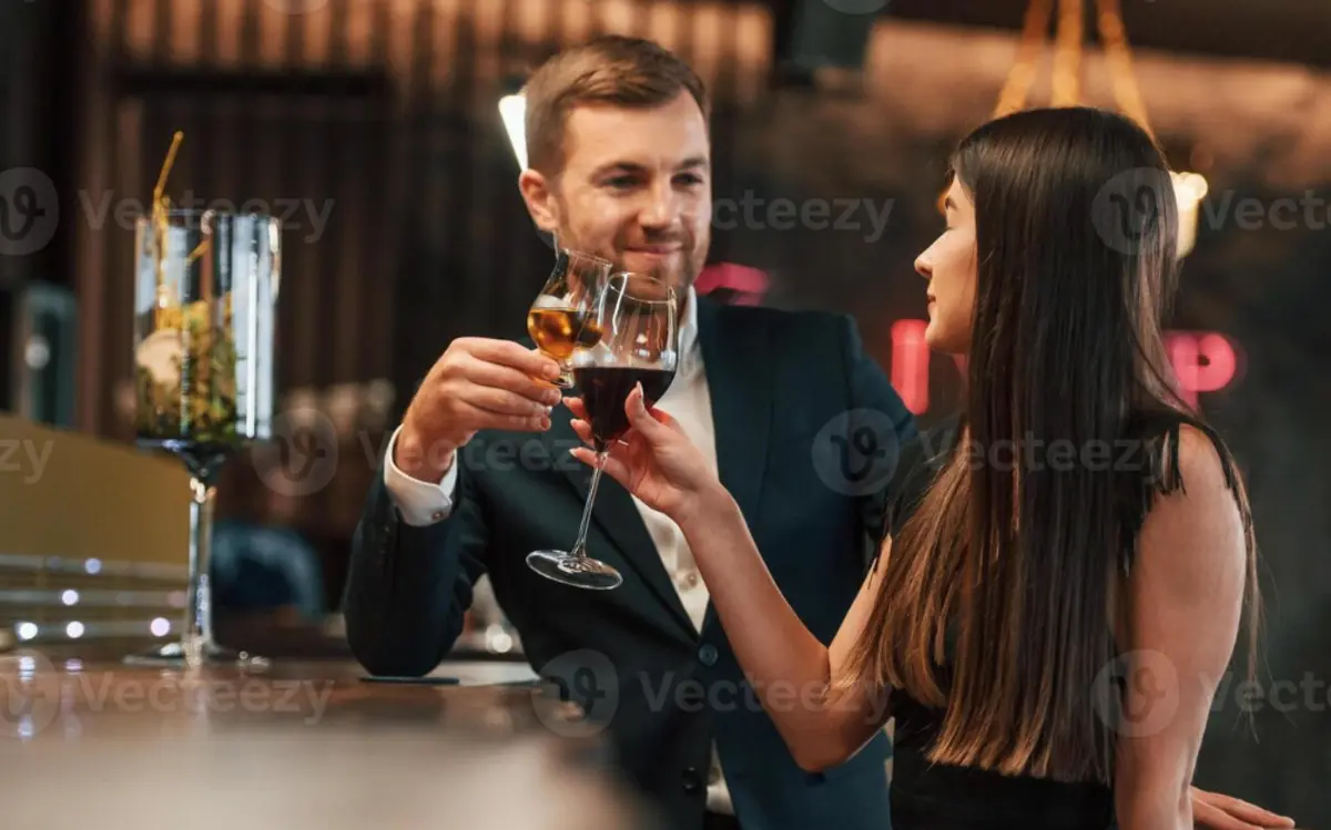 Roma by night , Apericena piano bar incontri con le due more