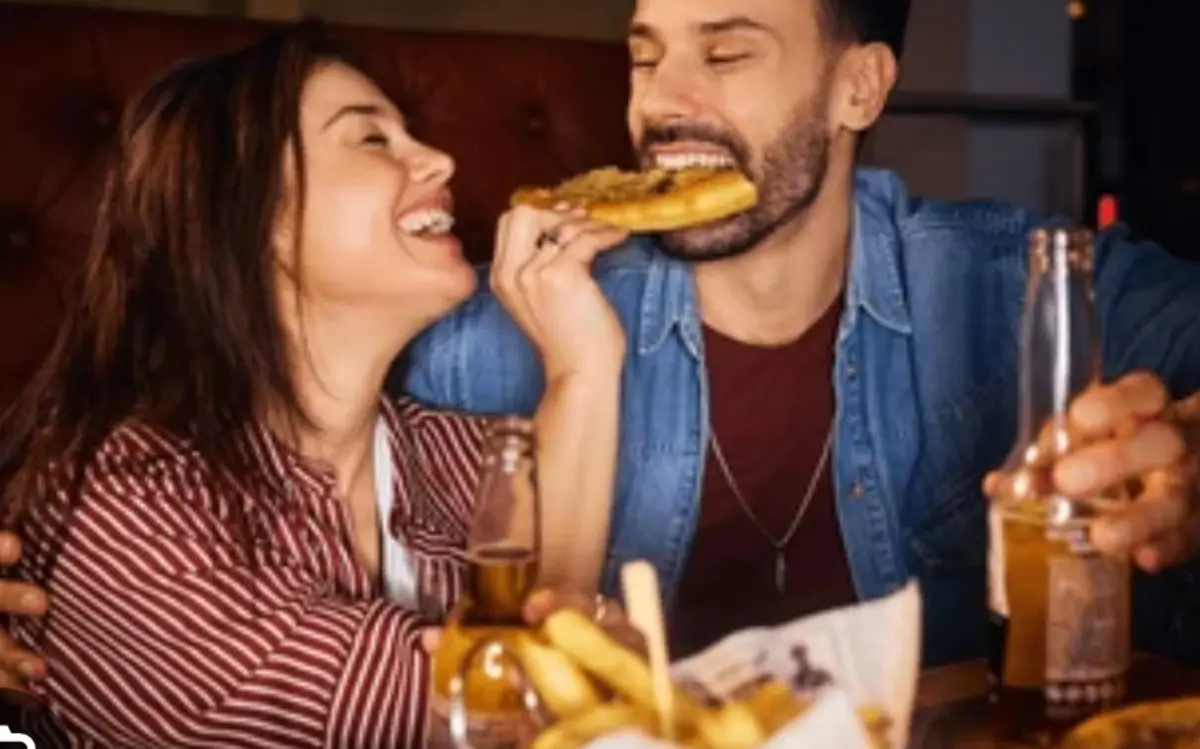 Tavolo Social ! Chiacchiere e Pizza no Stop
